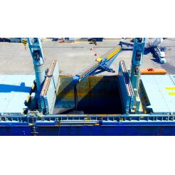 radial telescopic ship loader